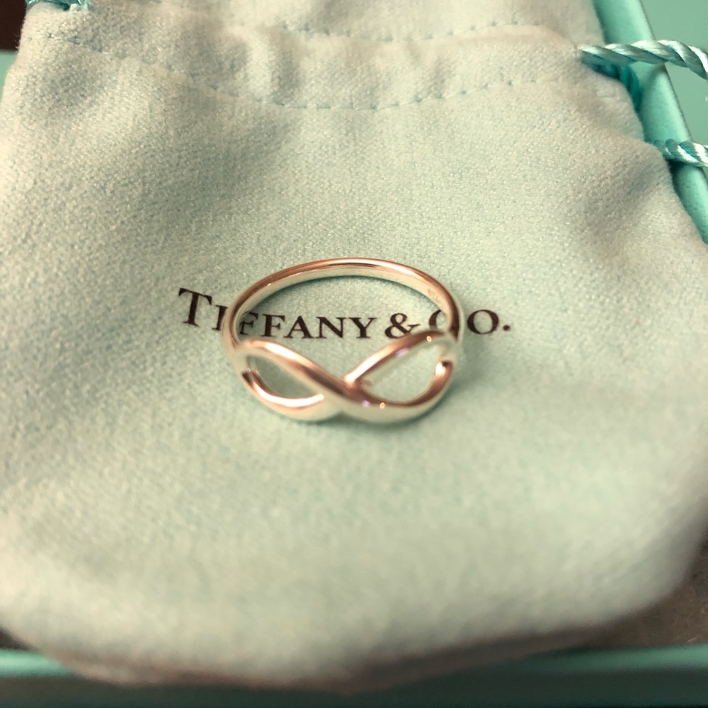 Tiffany & CO authentic silver Infinity size 7 ring